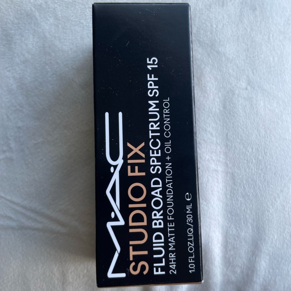 Mac Studio fix foundation - Picture 3 of 5